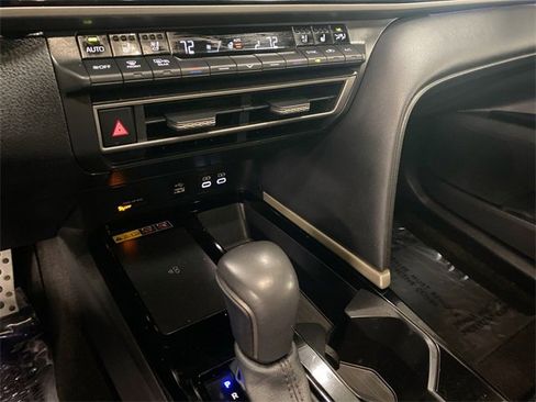 Used 2025 Toyota Camry XSE image 19