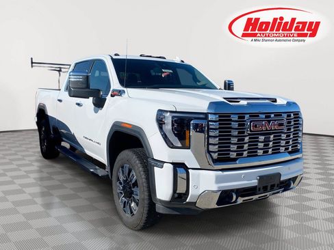 Certified 2026 GMC Sierra 2500 Denali AWD/4WD image 1