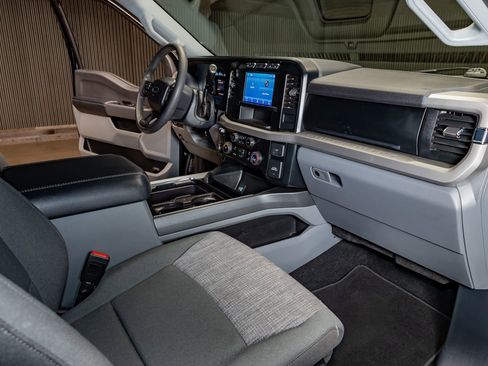 Used 2023 Ford F350 XLT w/ 360-Degree Camera Package image 21