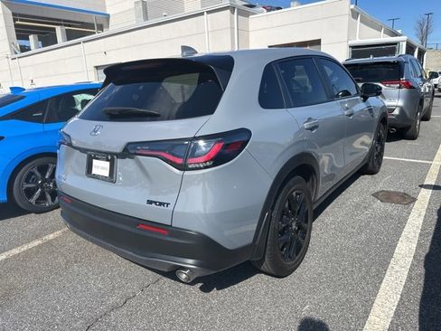 Certified 2025 Honda HR-V Sport image 3