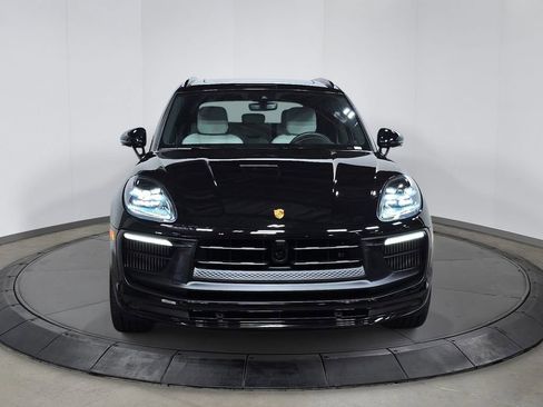 Certified 2026 Porsche Macan GTS image 10