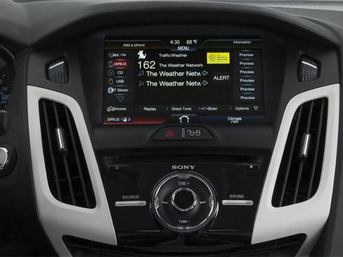 Used 2014 Ford Focus SE FWD image 14