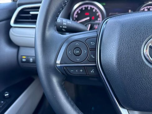 Used 2018 Toyota Camry L image 23