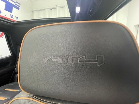Used 2023 GMC Yukon AT4 AWD/4WD image 24