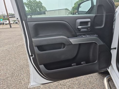 Used 2018 Chevrolet Silverado 1500 LT AWD/4WD image 36