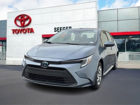 Used 2023 Toyota Corolla Hybrid Sedan image 6