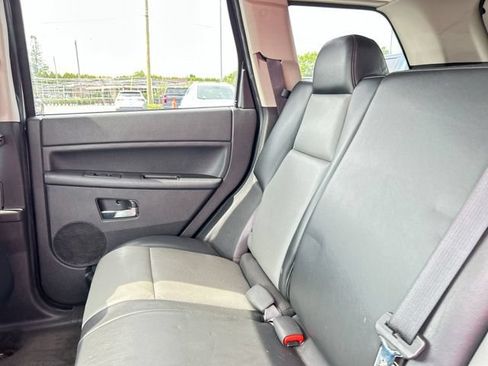 Used 2009 Jeep Grand Cherokee Laredo AWD/4WD image 17