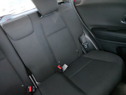 Used 2018 Honda HR-V EX image 14