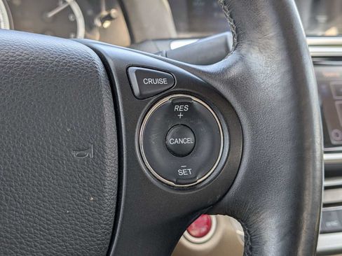 Used 2014 Honda Accord EX-L image 25