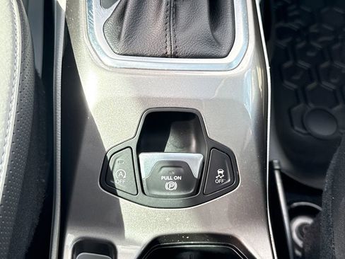 Used 2021 Jeep Renegade Limited w/ Sun & Sound Group image 32