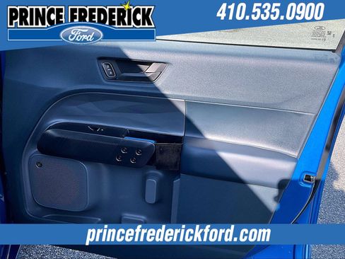 Used 2025 Ford Maverick Lobo image 23