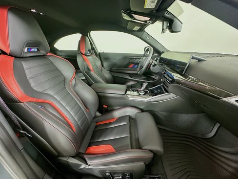 Used 2026 BMW M2 w/ Lighting Package RWD image 37