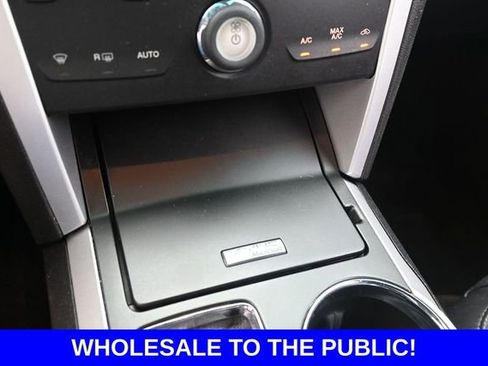 Used 2015 Ford Explorer XLT w/ Equipment Group 202A AWD/4WD image 26