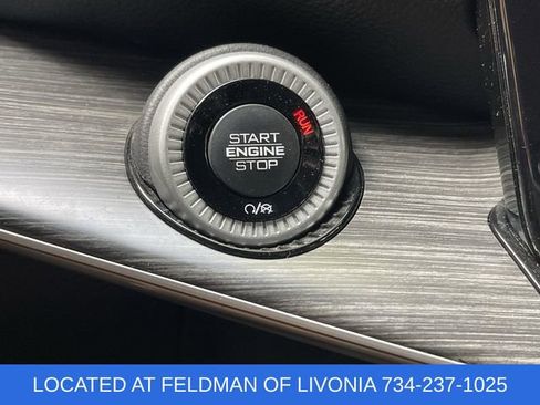 Used 2023 Jeep Wagoneer Series III w/ Preferred Equipment Group image 17