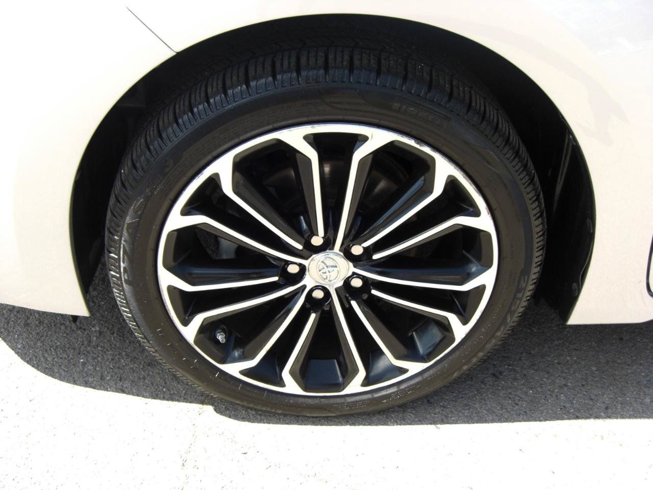 Used 2015 Toyota Corolla S FWD image 4