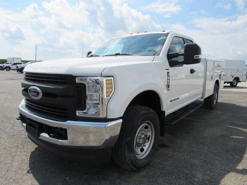 Used 2018 Ford F350 XL w/ Power Equipment Group AWD/4WD image 7
