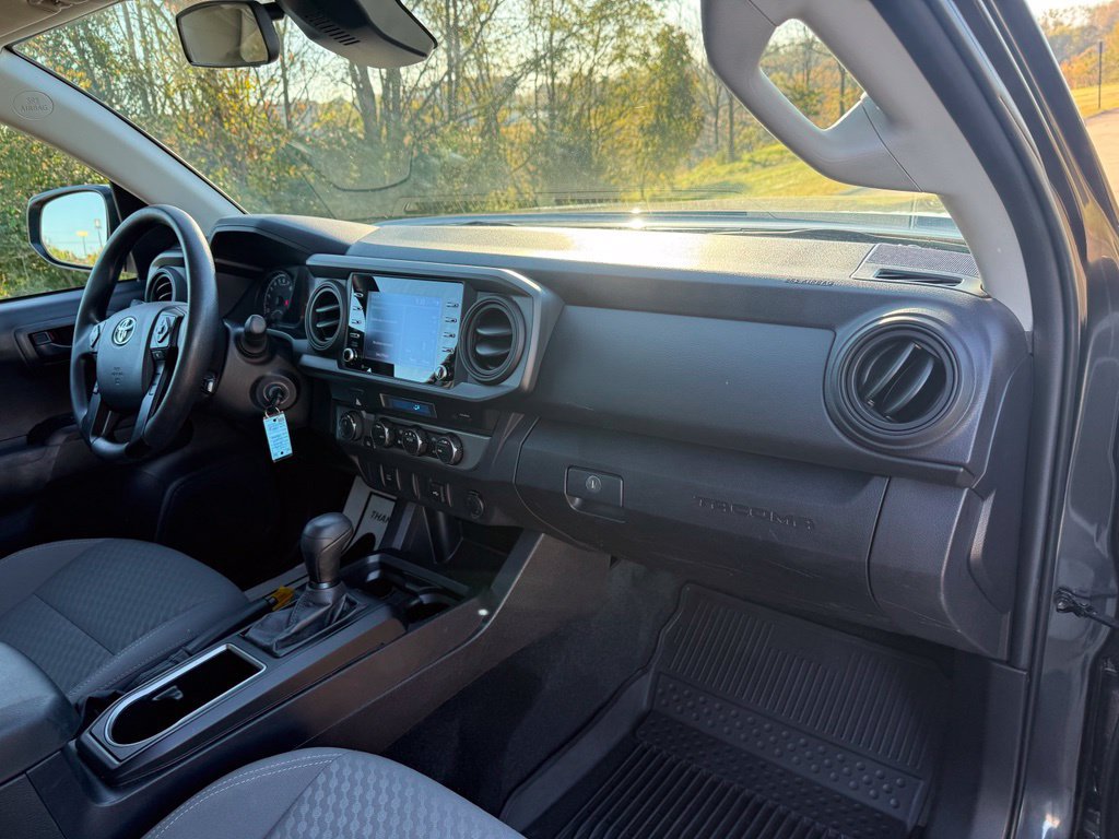 Used 2023 Toyota Tacoma SR AWD/4WD image 19