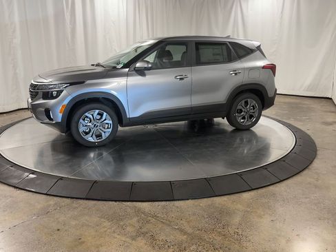 New 2026 Kia Seltos LX image 5