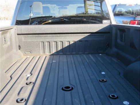 Used 2024 Ford F250 XLT image 3