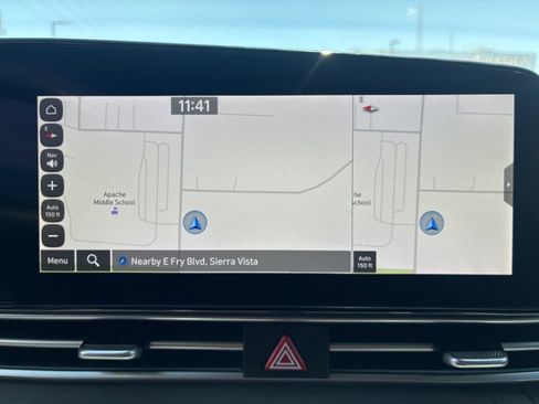 Used 2025 Hyundai Elantra SEL FWD image 20