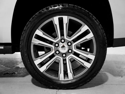 Used 2018 GMC Yukon Denali w/ Denali Ultimate Package image 40