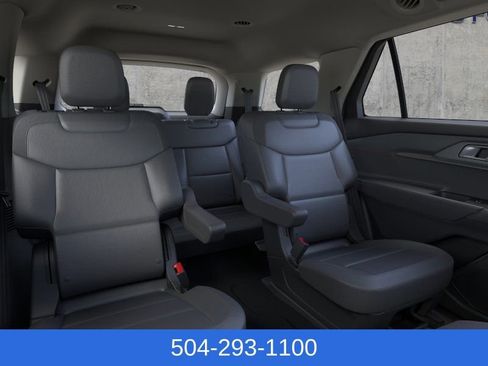 New 2026 Ford Explorer Active RWD image 13