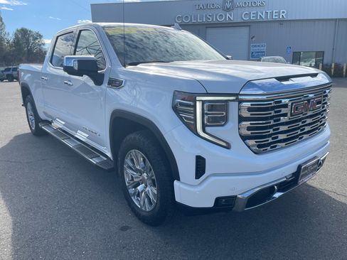 Used 2023 GMC Sierra 1500 Denali w/ Technology Package image 3