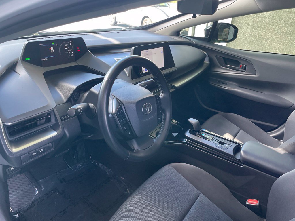 Used 2023 Toyota Prius LE FWD image 34