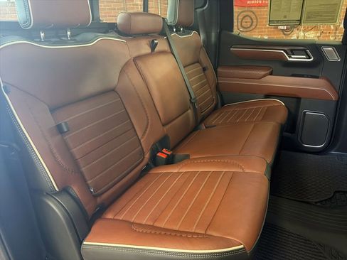 Used 2025 GMC Sierra 1500 Denali Ultimate AWD/4WD image 21