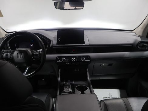 Used 2025 Honda Pilot EX-L image 16