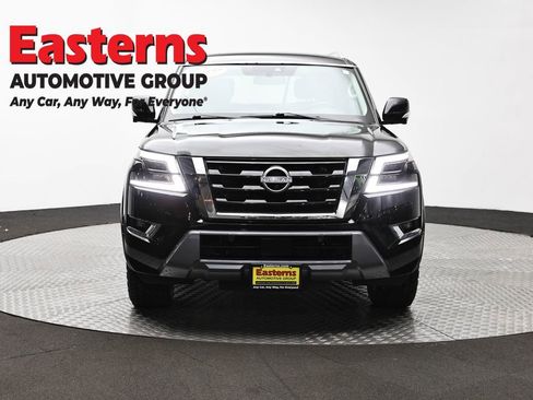 Used 2024 Nissan Armada SL w/ Captain's Chairs Package image 2