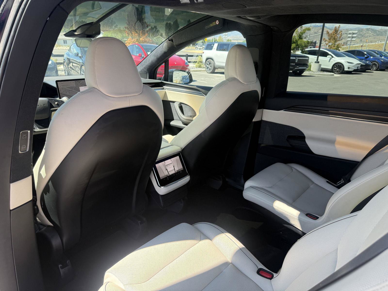 Used 2022 Tesla Model X Plaid AWD/4WD image 15