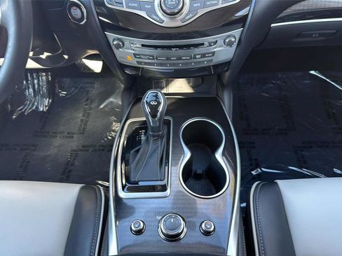 Used 2020 INFINITI QX60 Signature Edition w/ Cargo Package Essential image 13