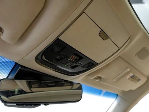 Used 2018 Lexus LS 500 w/ Accessory Package (Z1) RWD image 38