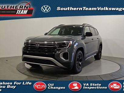 New 2025 Volkswagen Atlas Peak Edition SE