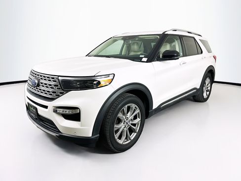 Used 2021 Ford Explorer Limited image 3
