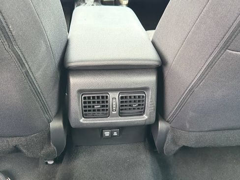 Used 2025 Toyota Camry LE w/ Convenience Package FWD image 22