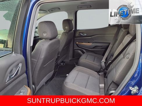 Used 2023 GMC Acadia SLE w/ Driver Convenience Package image 28
