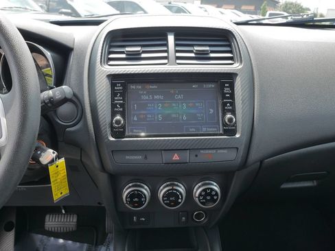 Used 2025 Mitsubishi Outlander Sport ES AWD/4WD image 26