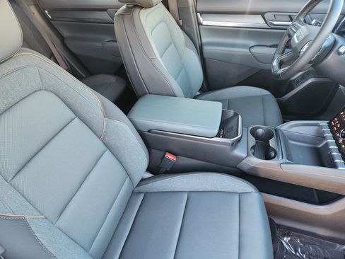 Used 2026 GMC Terrain AT4 w/ Technology Package II image 23