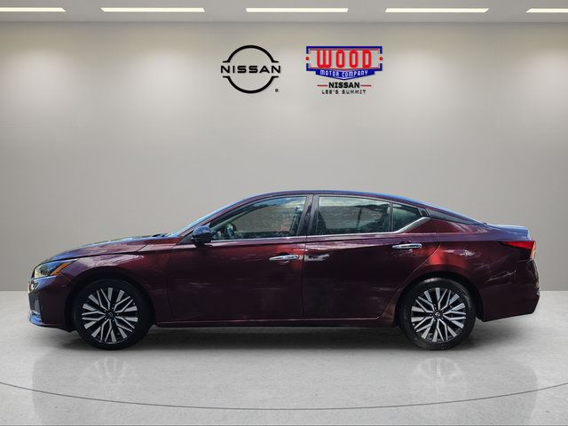 Used 2024 Nissan Altima 2.5 SV FWD image 5