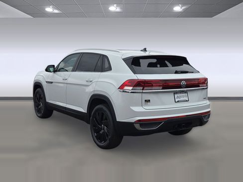 New 2026 Volkswagen Atlas Cross Sport SE AWD/4WD image 3