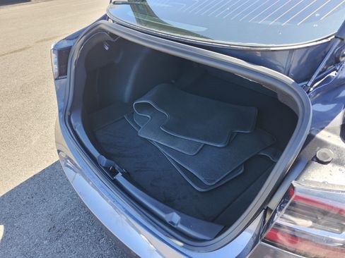 Used 2020 Tesla Model 3 Performance image 22