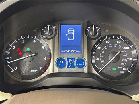 Used 2015 Lexus GX 460 w/ Premium Package AWD/4WD image 29