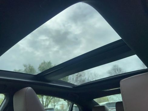 Used 2025 Lexus ES 350 Ultra Luxury w/ Accessory Package (Z2) image 20