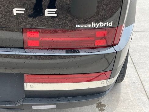 Used 2025 Hyundai Santa Fe Limited AWD/4WD image 10