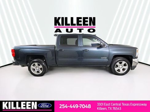 Used 2018 Chevrolet Silverado 1500 LT w/ Texas Edition image 9