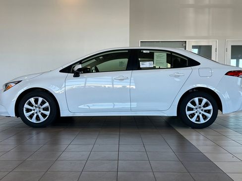 Used 2026 Toyota Corolla LE image 7