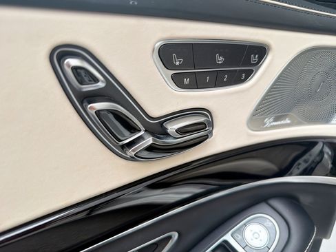 Used 2017 Mercedes-Benz S 550 Sedan image 14