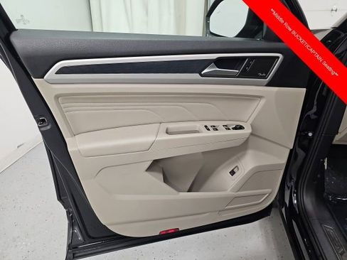 Used 2023 Volkswagen Atlas SEL Premium AWD/4WD image 12